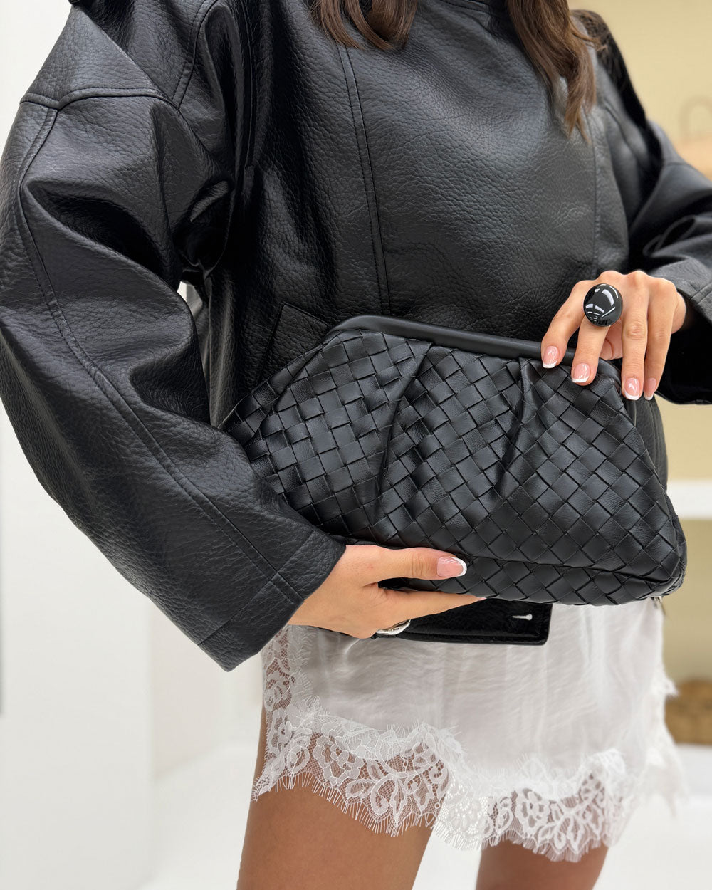 Borsa intrecciata piccola Irina Nero