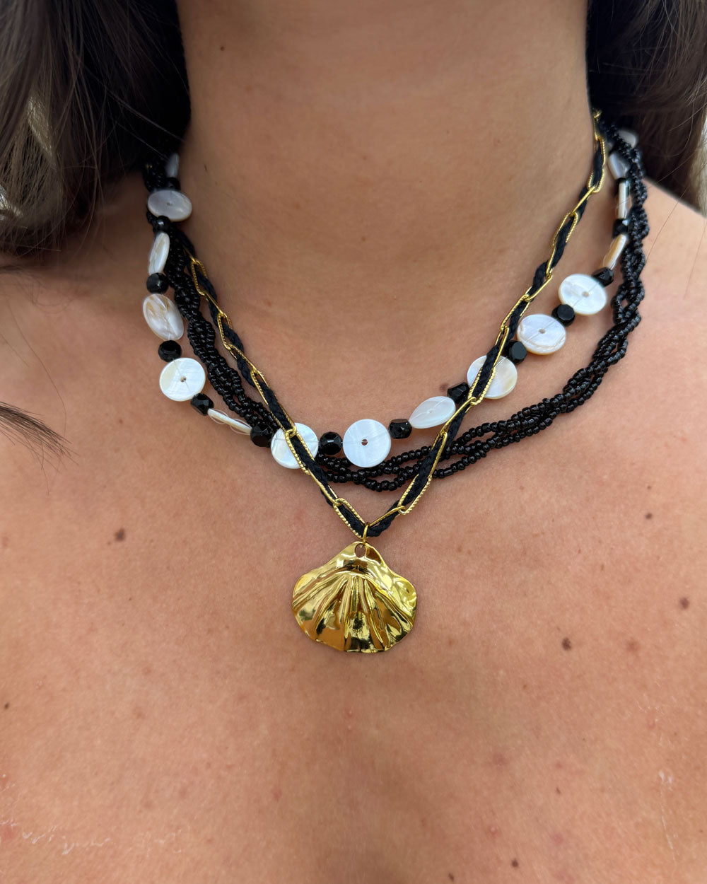 Collana Perline/Bottoni Nero