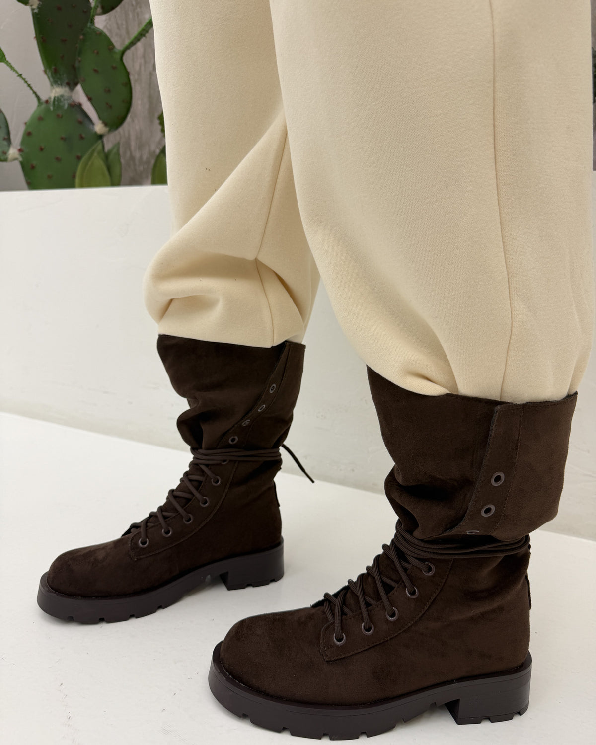Anfibio Combact Suede Marrone