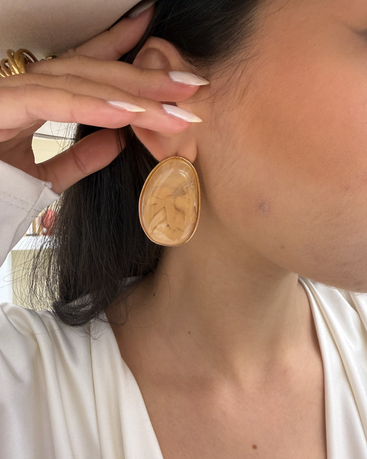Orecchini Brigerton Beige