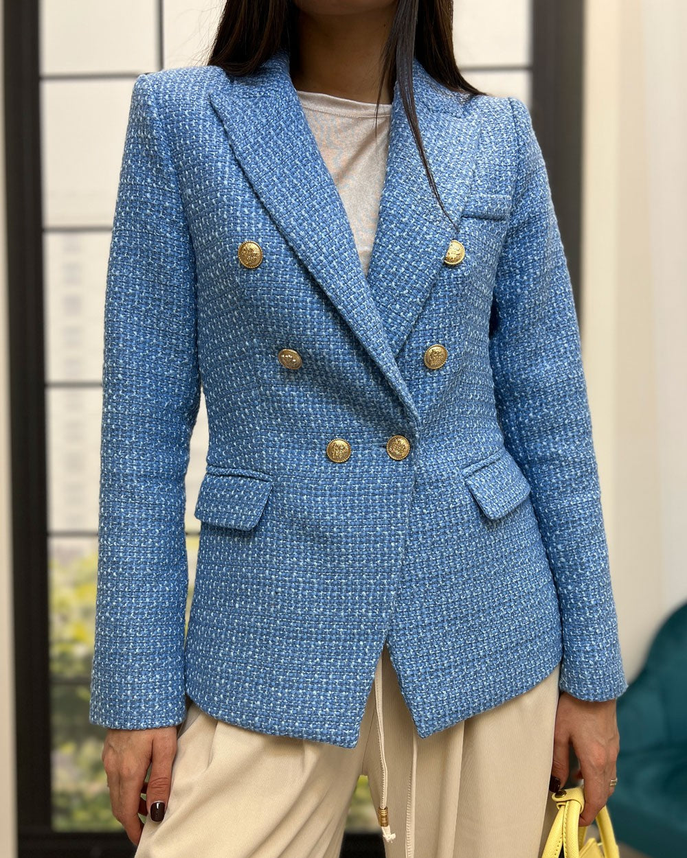 blazer-doppiopetto-con-struttura-celeste.jpg